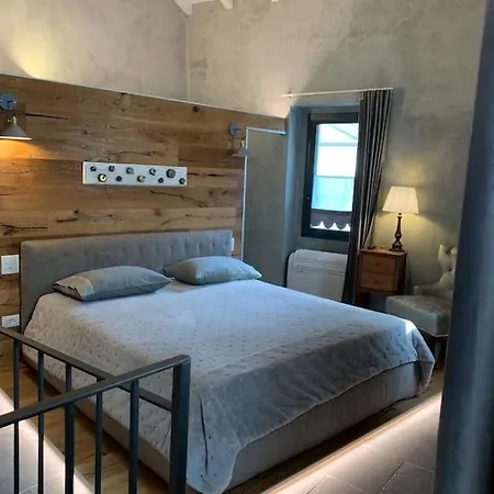 Apartament Immaculate 1-king Bed In Vassena Oliveto Lario
